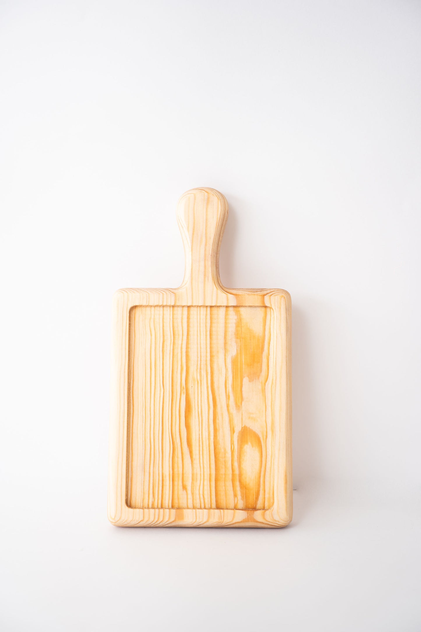 Tabla de Madera de Pino con Canal Antiderrames